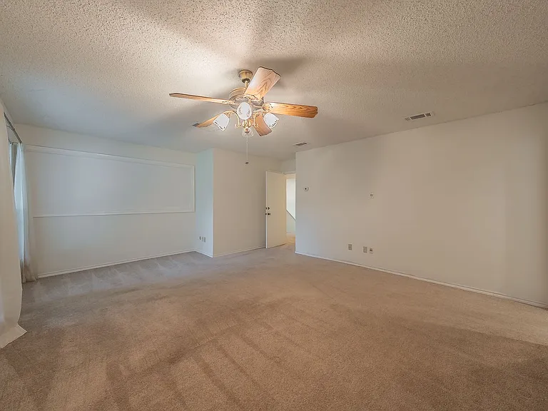 3704 Hulen Park Dr — Photo 34
