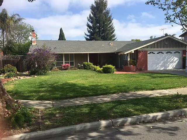 35558 Reymouth Dr photo 1