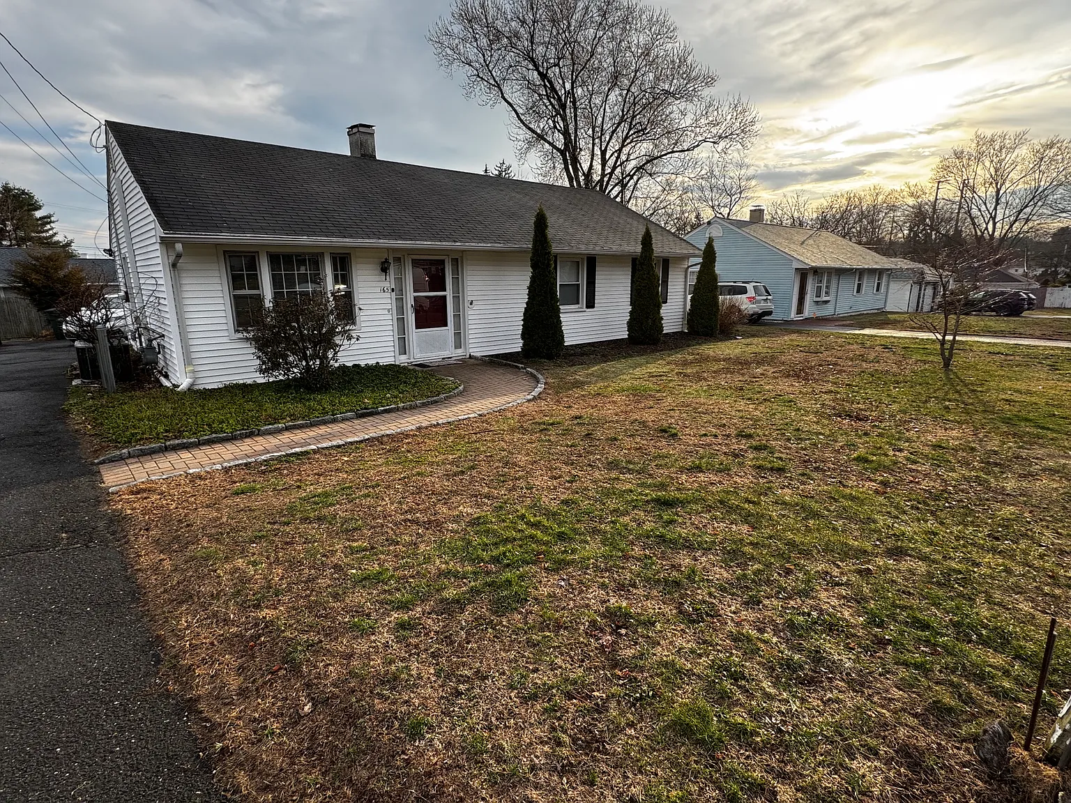 4 bed, 1442 sqft, $3,400 — Photo 1