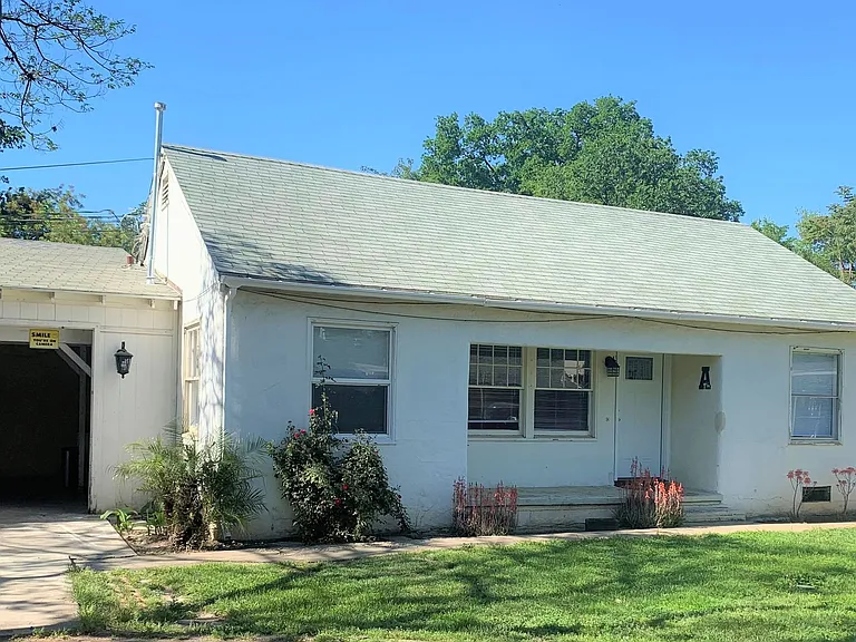 2038 Laburnum Ave #A — Photo 20
