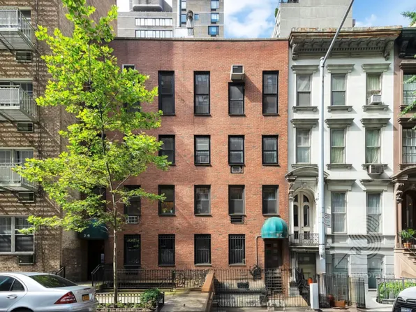 314 East 50th Street image 10 of 10