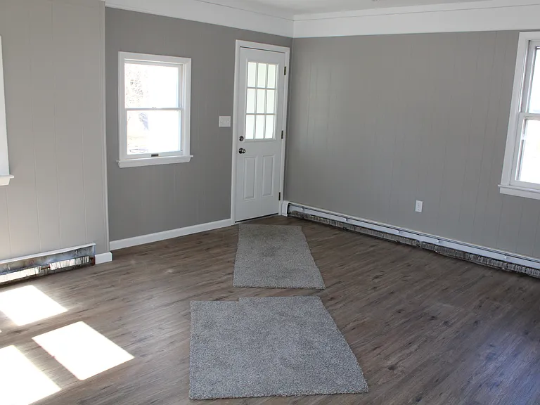 115 Spring Grove Rd — Photo 9