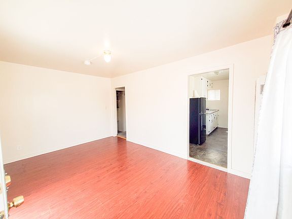3rd image of 1426 E Mauretania St #1428