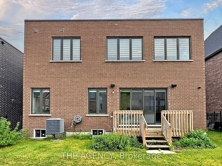 32 Conger St — Photo 37