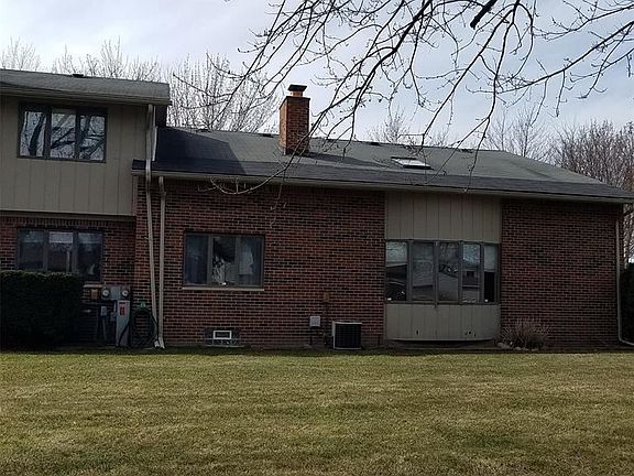 2nd image of 42630 Elizabeth Pl #171
