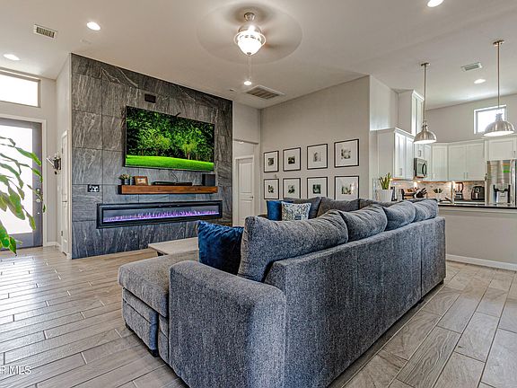2nd image of 801 Mormon Tea Dr