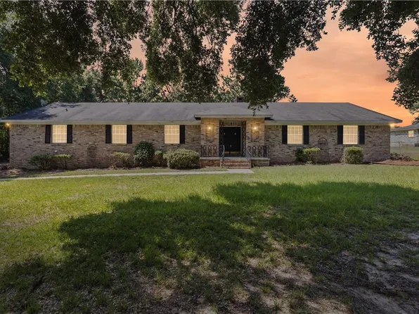 4113 Chisha Dr, Saraland, AL 36571