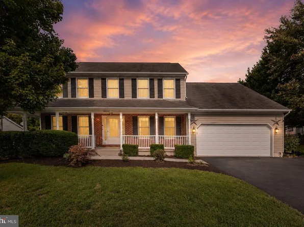 9903 Woodburn Ct, Fredericksburg, VA 22407