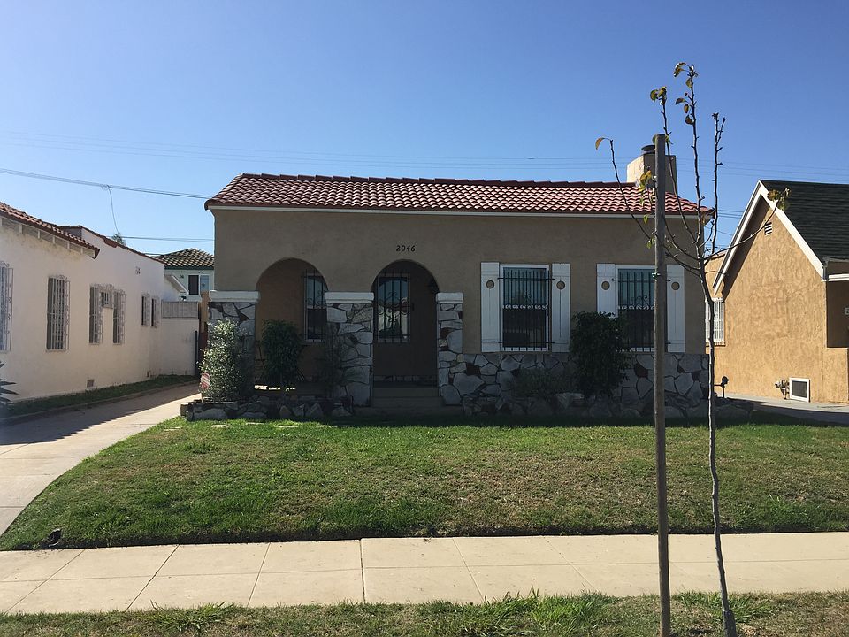 1st image of 2046 W 71st St