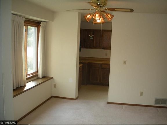 4th image of 2041 9th Ave E