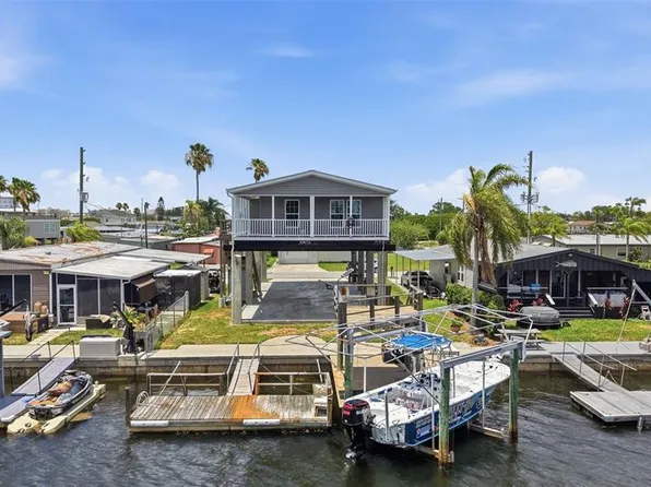 6310 Tower Dr, Hudson, FL 34667