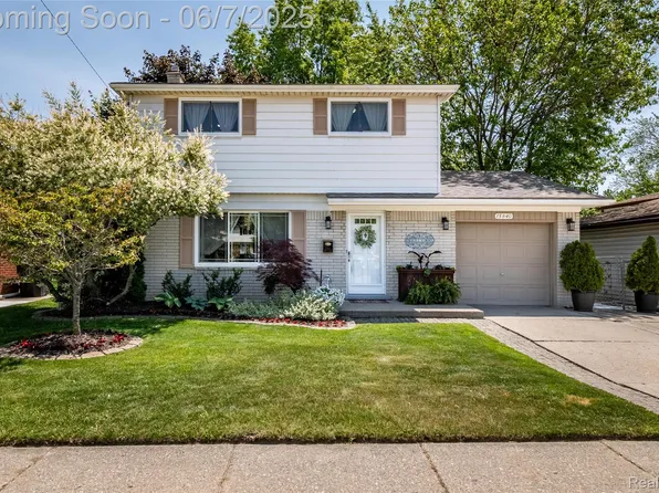 15840 E Thirteen Mile Rd, Roseville, MI 48066