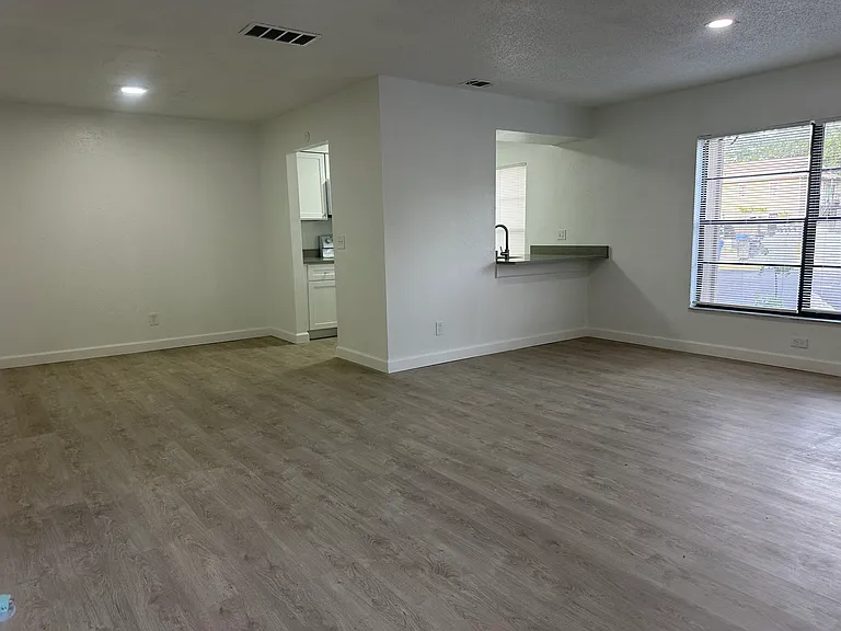 8426 Camden St #8432A — Photo 11