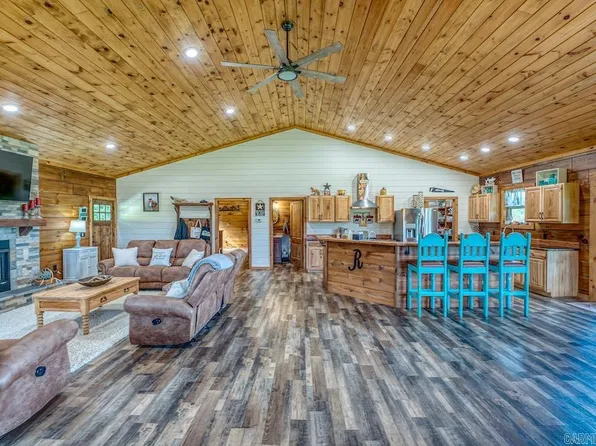 (undisclosed Address), Western Grove, AR 72685