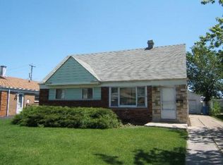 8133 S Kilbourn Ave, Chicago, IL 60652