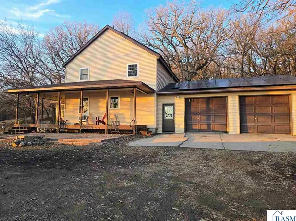 69194 County Road 21, Fairfax, MN 55332