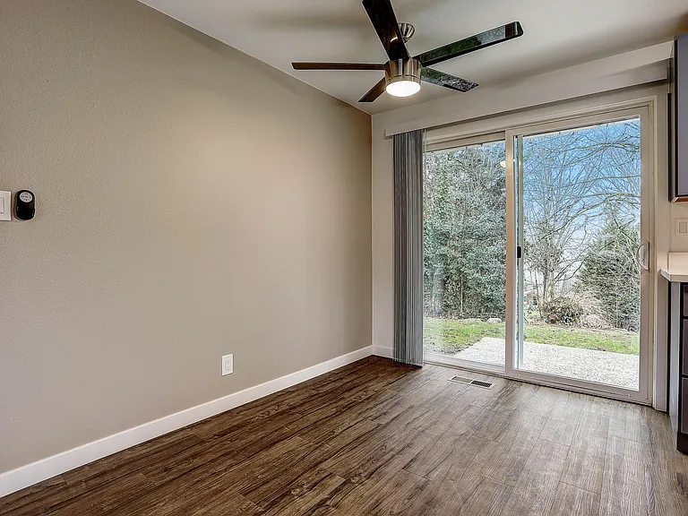 Overlook Terrace Apartments — Photo 26