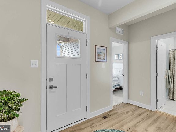 2nd image of 7015 Eaglehead Dr