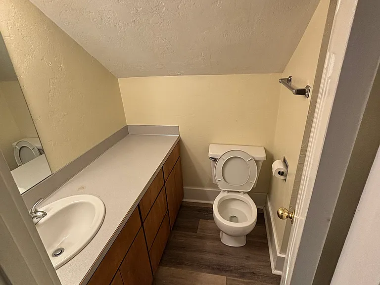 1605 Pearl St #4 — Photo 10
