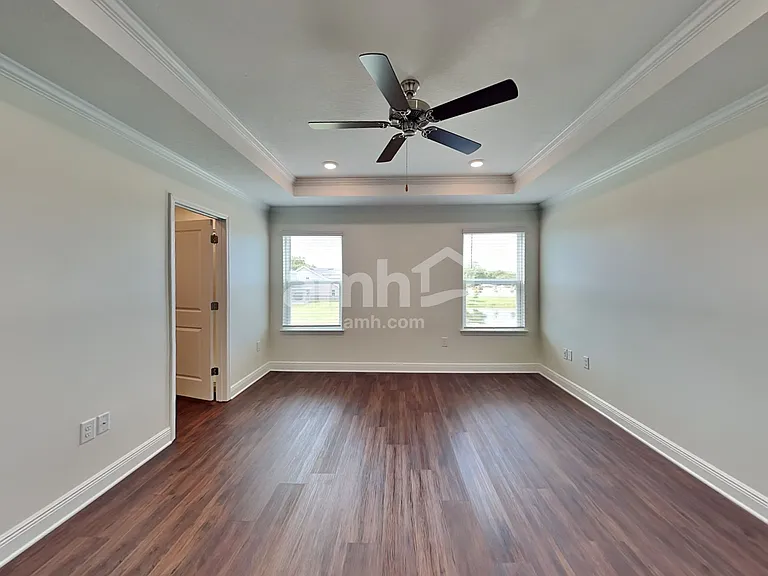 14632 Cedar Mill Dr — Photo 12