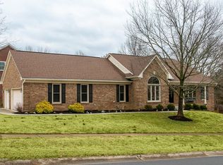 4115 Saratoga Woods Dr, Louisville, KY 40299