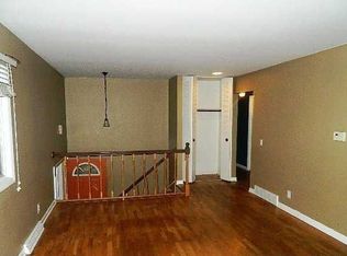 1304 Chester Rd, Lansing, MI 48912