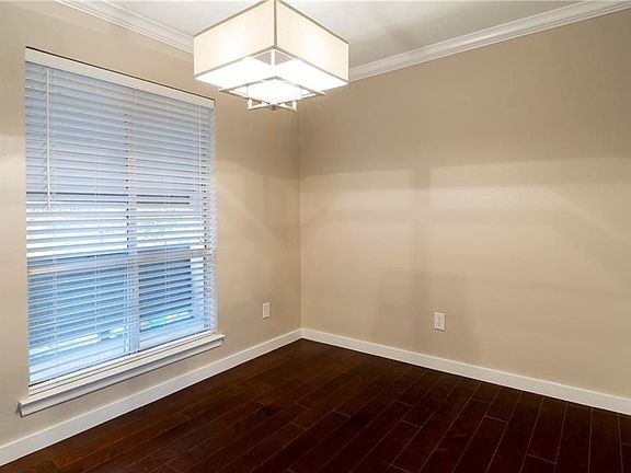 5th image of 10584 High Hollows Dr
