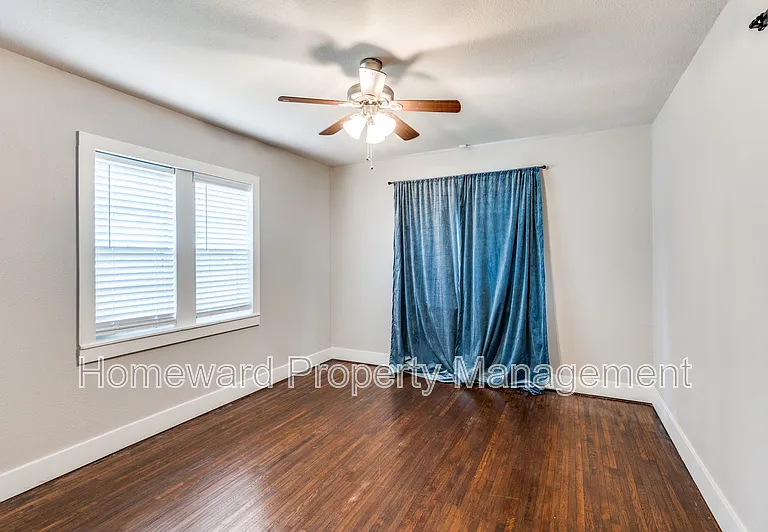 4229 Valentine St — Photo 8