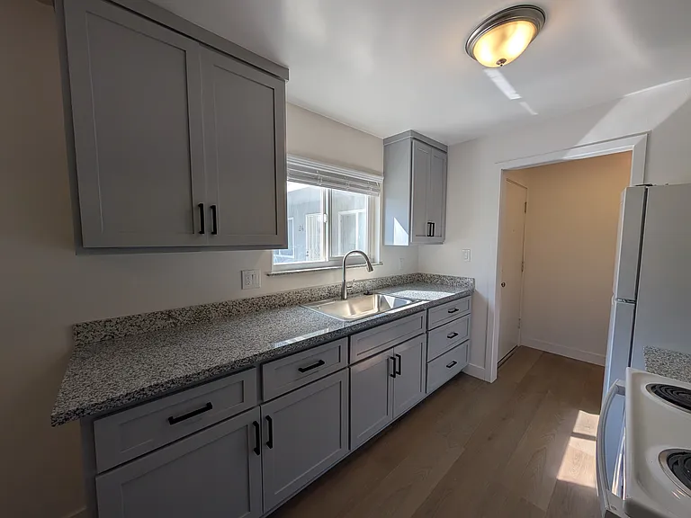 1550 Valley View Rd #25 — Photo 7