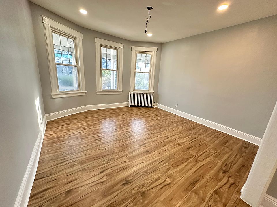 1st image of 63 W 29th St Floor 1