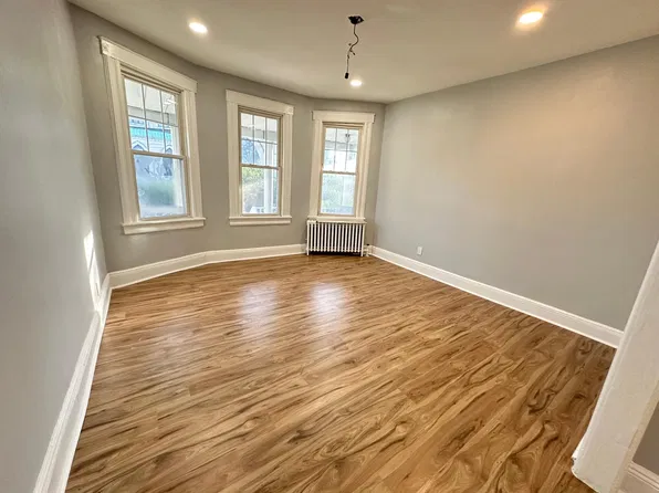 63 W 29th St Floor 1, Bayonne, NJ 07002