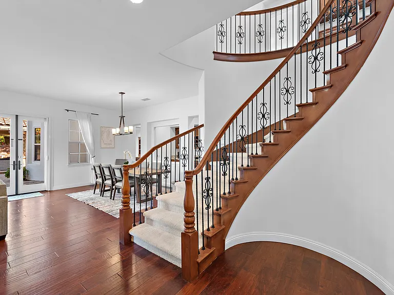 1 Julia St — Photo 24