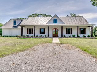 106 Horseshoe Ln, Flora, MS 39071