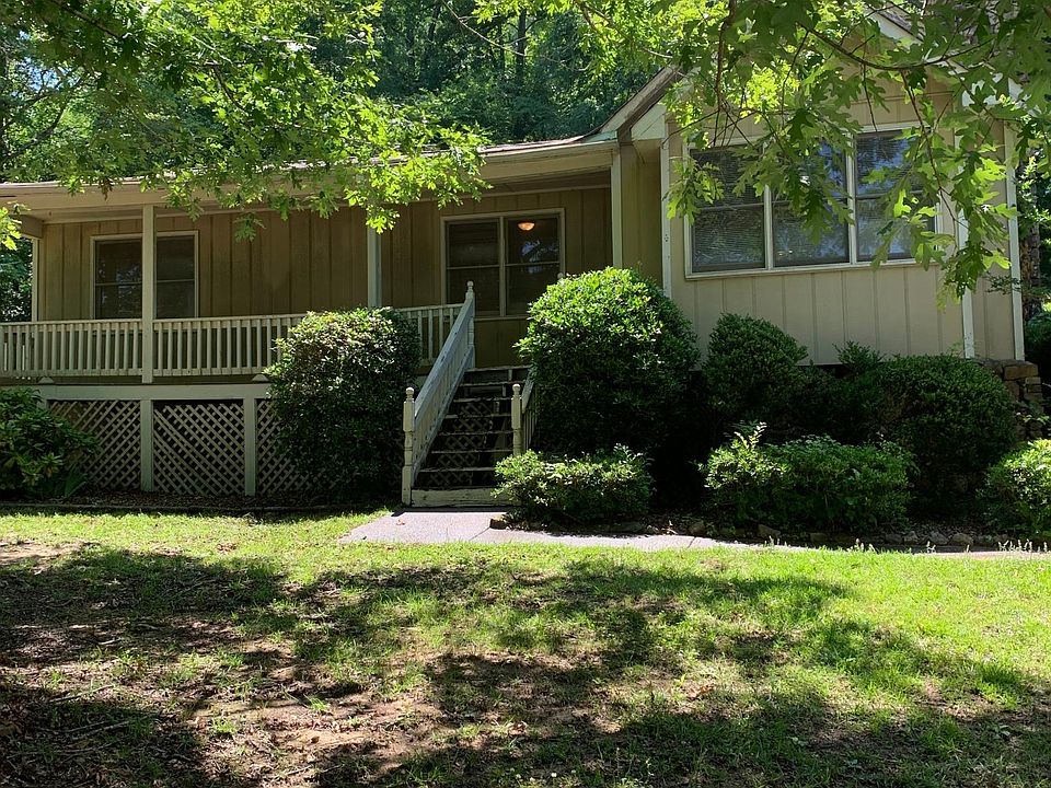 1st image of 368 Shady Ln
