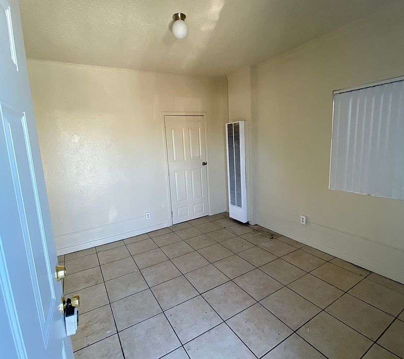 1st image of 723 Pioneer Ave