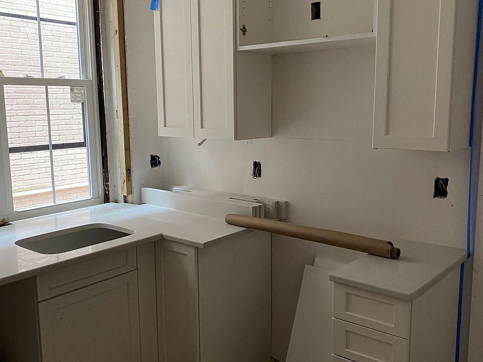 1st image of 49 Englewood Ave APT 1