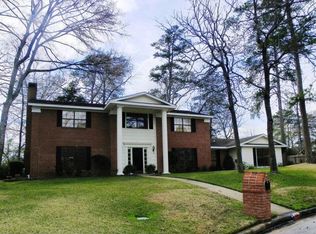 1400 Spanish Moss Dr, Lufkin, TX 75904