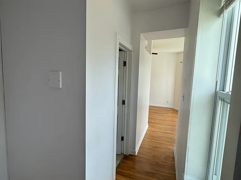 228 Carroll St — Photo 9
