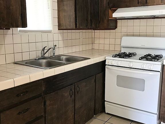 5th image of 399 11th St