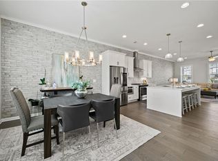 135 Harlow Cir, Roswell, GA 30076