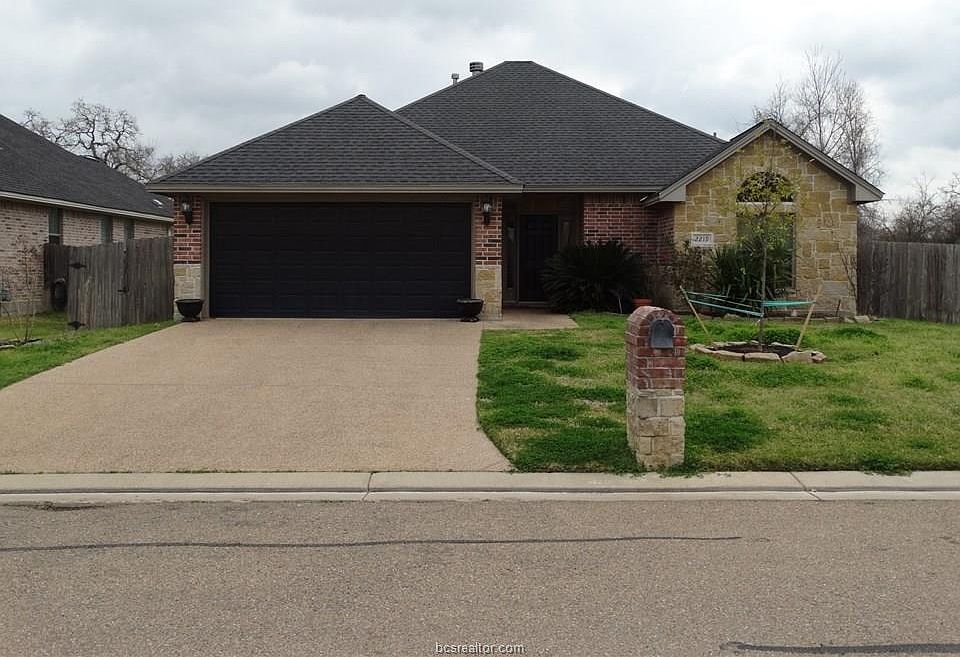 1st image of 2219 Carlisle Ct