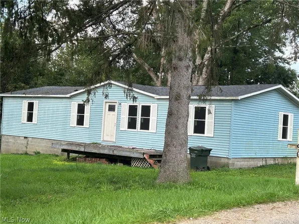 90 Van Sant St, Zanesville, OH 43701