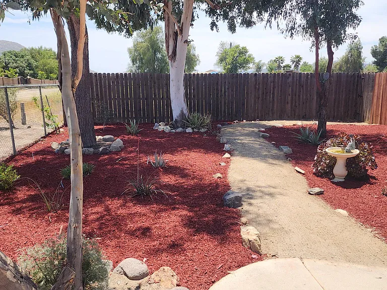 25435 El Paraiso Dr — Photo 1