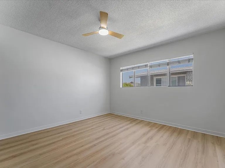 1626 Pine Ave #N — Photo 8