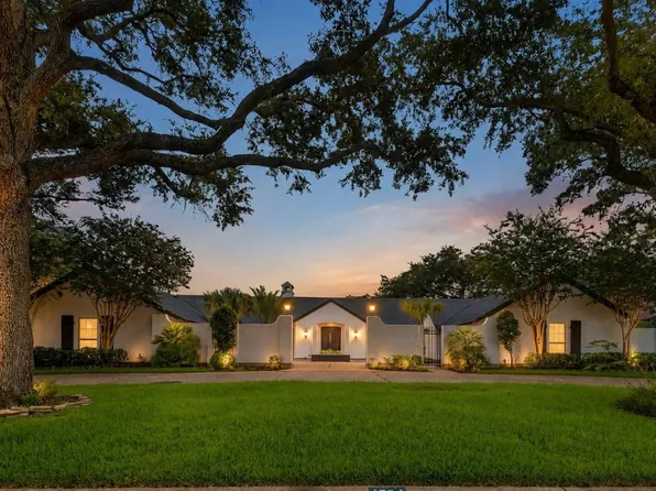 1534 David Searles Blvd, Sugar Land, TX 77478