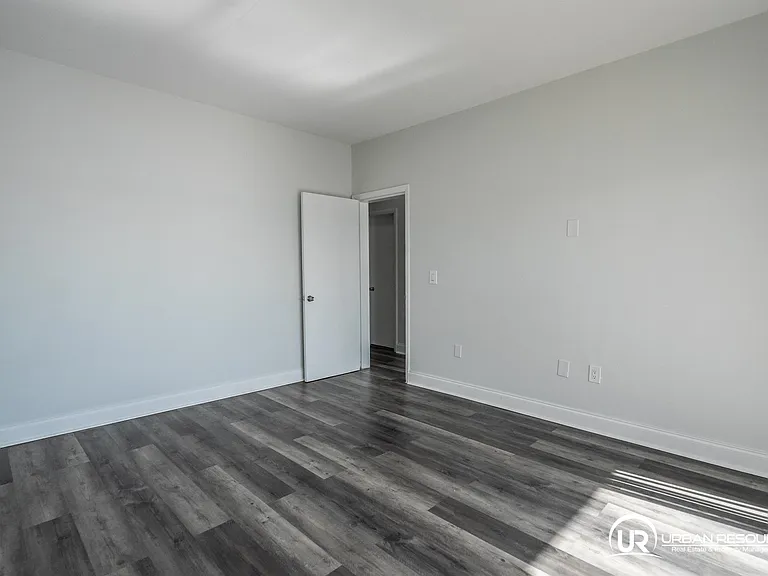7927 East Dr #260 — Photo 17