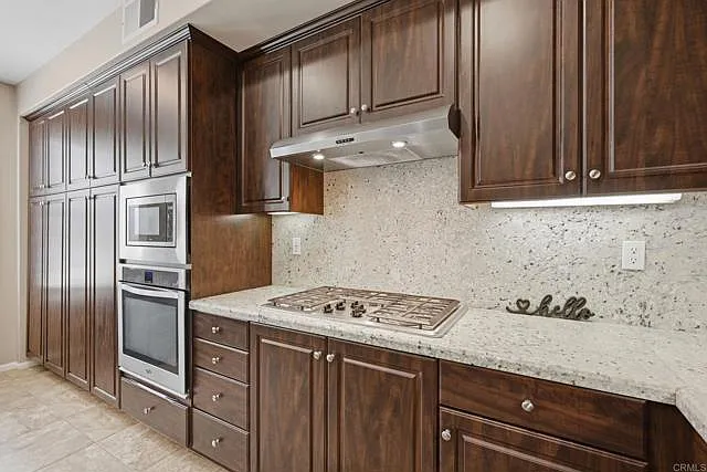 1080 Breakaway Dr — Photo 6