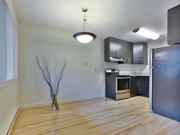 383 NE 162nd Ave