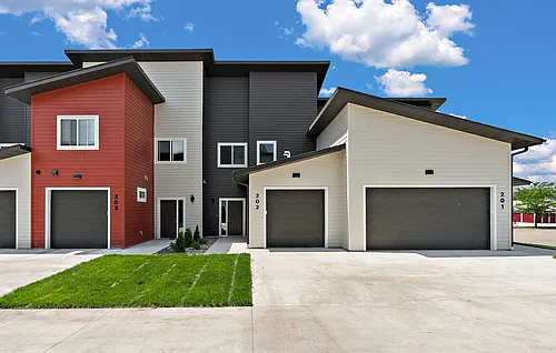 Manor Heights Townhome Photo 1