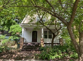 404 S McCullough St, Urbana, IL